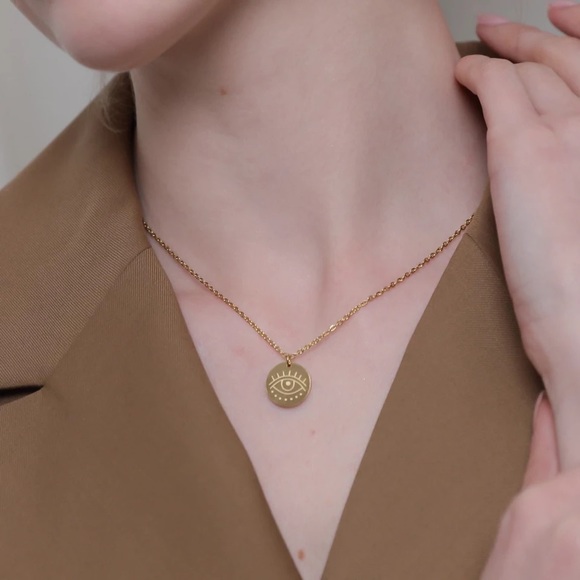 Stainless Steel Round Eye Pendant Necklace - Picture 3 of 6